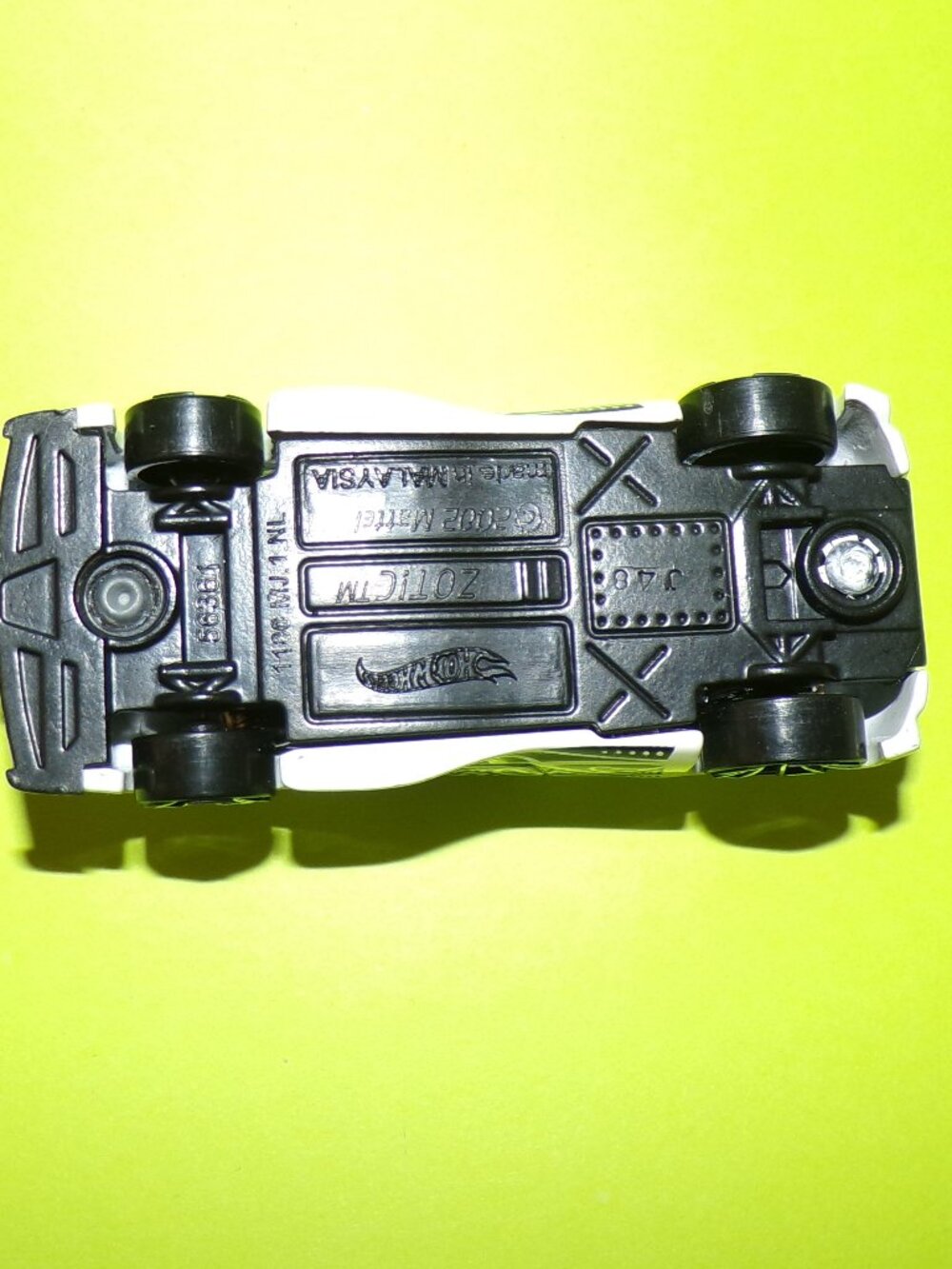 Hot Wheels Zotic HW Art Cars R Black & White - Picture 6 of 6